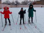Катание на лыжах в Средней школе № 6 г. Пинска